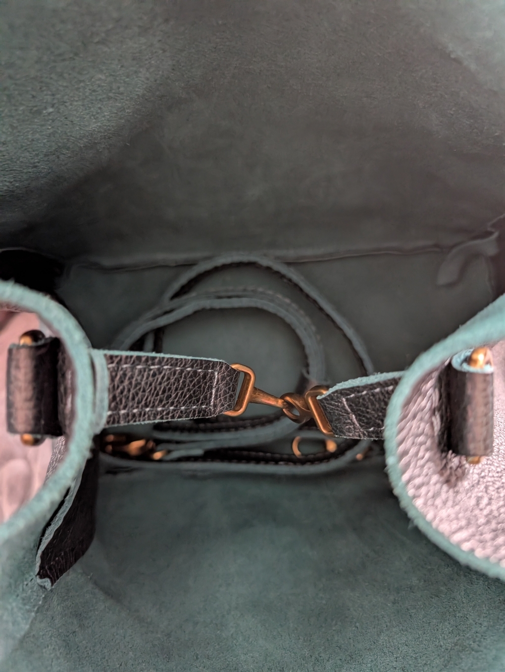 Portland Leather Butterfly Bucket Bag In Boreal Or Lagoon? - Picture 7 of 9